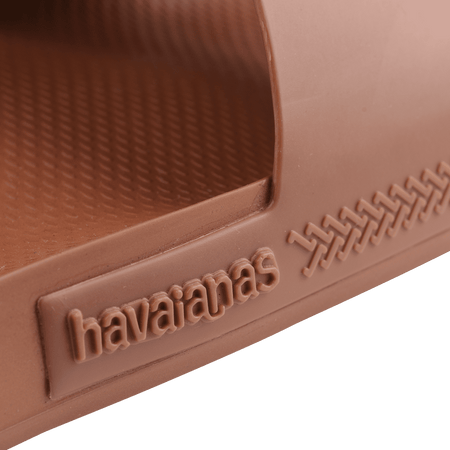 Slide Barbie Ferreira