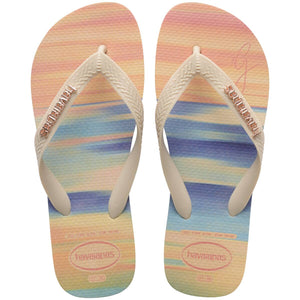 Top Gigi Hadid Metallic Flip Flops